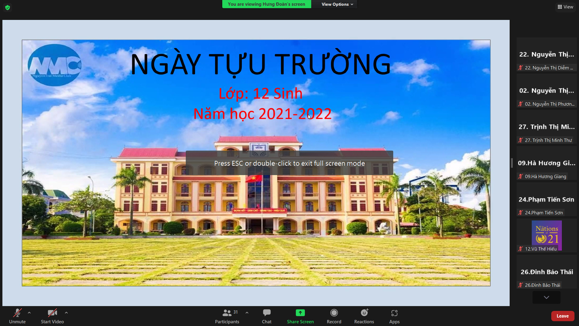 Tựu trường online: Dập dịch không dập lửa
